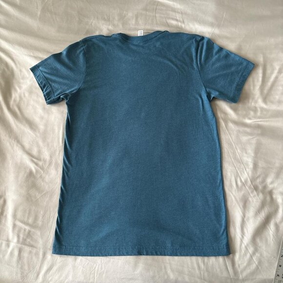 "Blackbird" blue and white womens tee with song lyrics written in a spiral - Picture 4 of 6